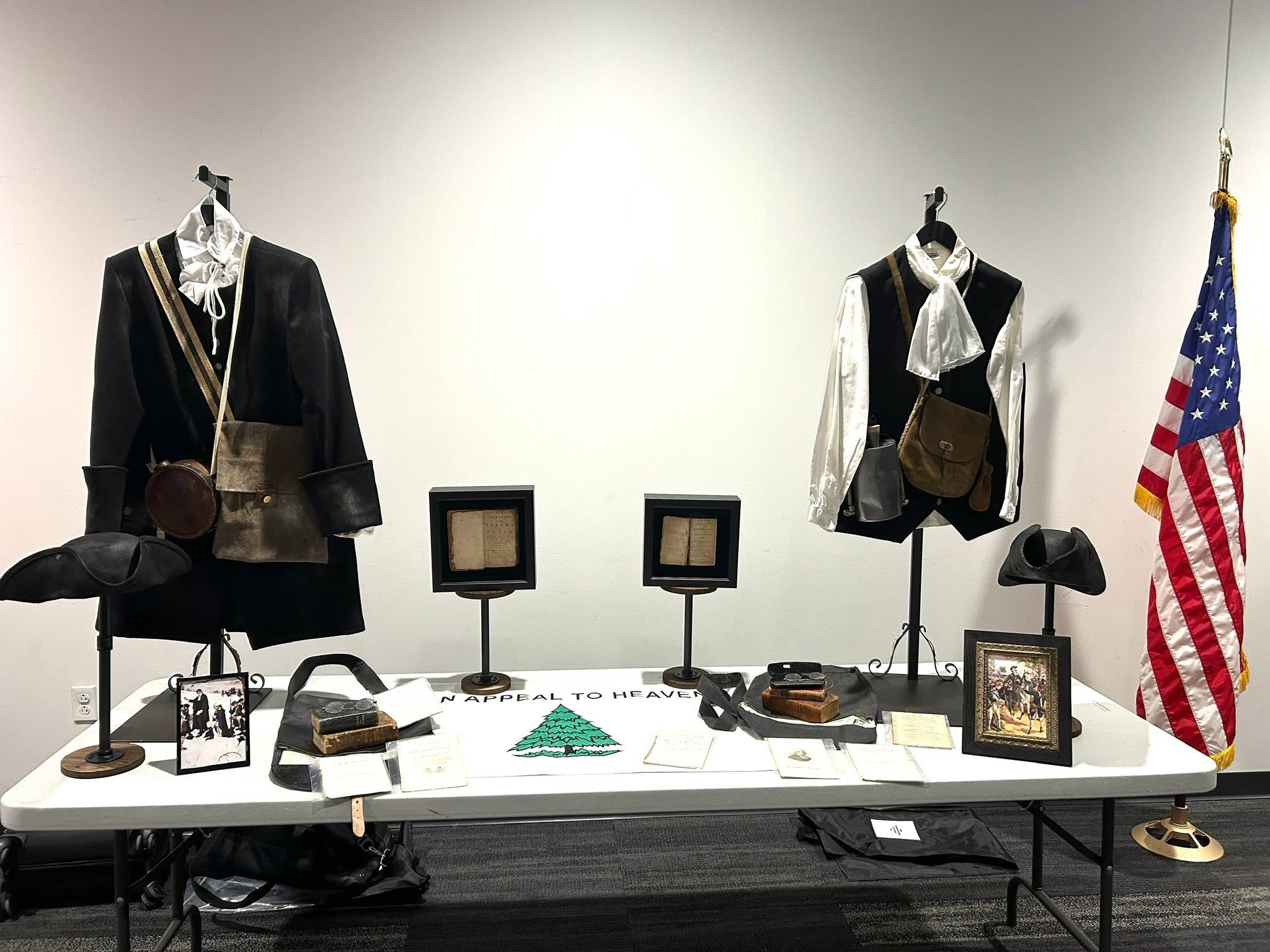 American Revolution uniforms and artifacts